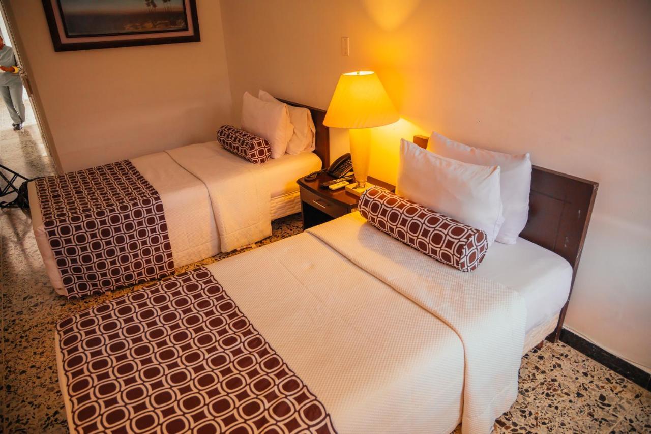 Hotel Tequendama Inn Estacion Буенавентура Екстер'єр фото